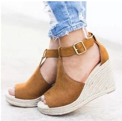 Sandalias cuña paja