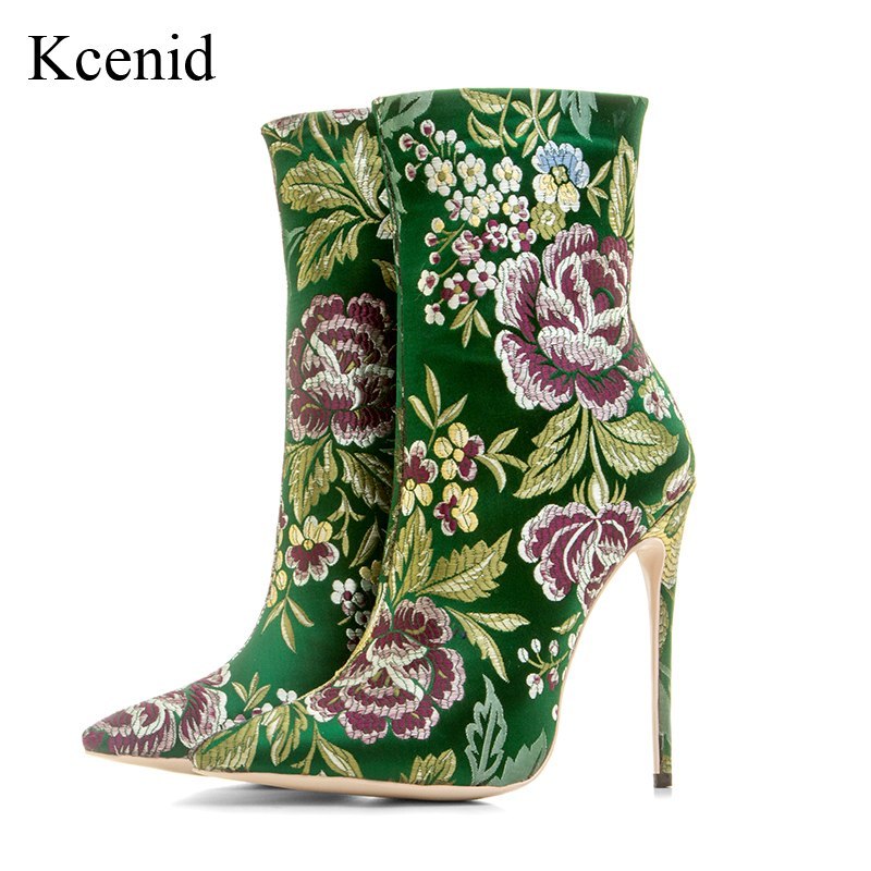 New autumn and winter velvet pointed high-heeled Roman fashion generous color satin booties