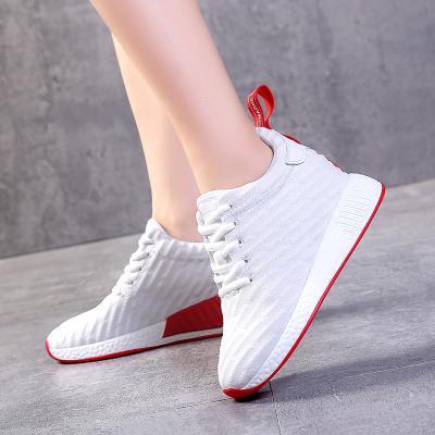 Nouvelles chaussures de sport chaussures blanches chaussures de course en maille décontractées