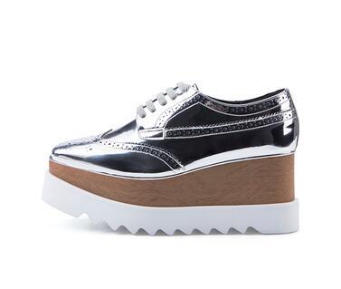 Women's Shoes With Carved Waterproof Platform Wedges