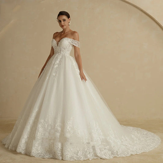 Vestido de novia principal con hombros descubiertos, elegante estilo de corte, hilo de puerta ligera francesa de lujo de alta calidad