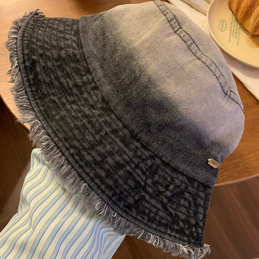 Gorro de algodón con dobladillo sin rematar