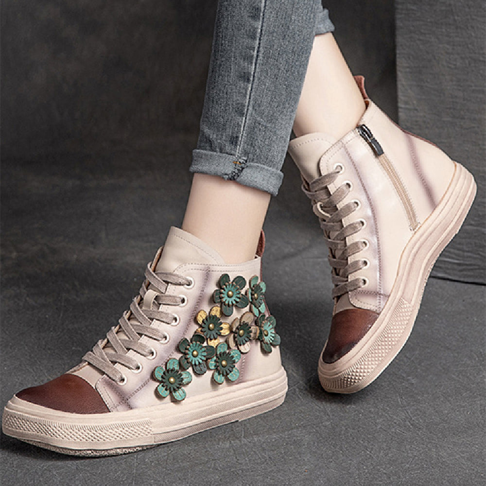 Zapatos altos con cabeza cuadrada y flores en contraste para mujer