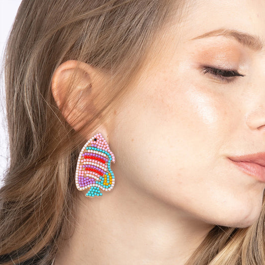 Aretes con forma de pez y cuentas de aleación