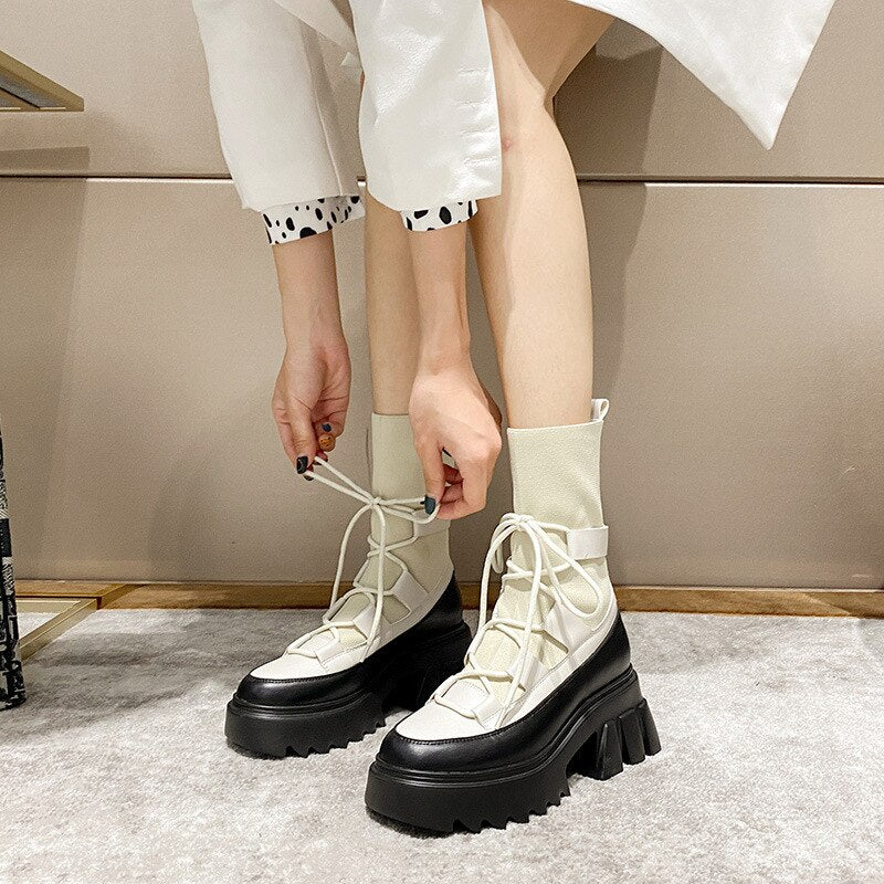 Nouvelle mode bottes japonaises à semelles épaisses sangles