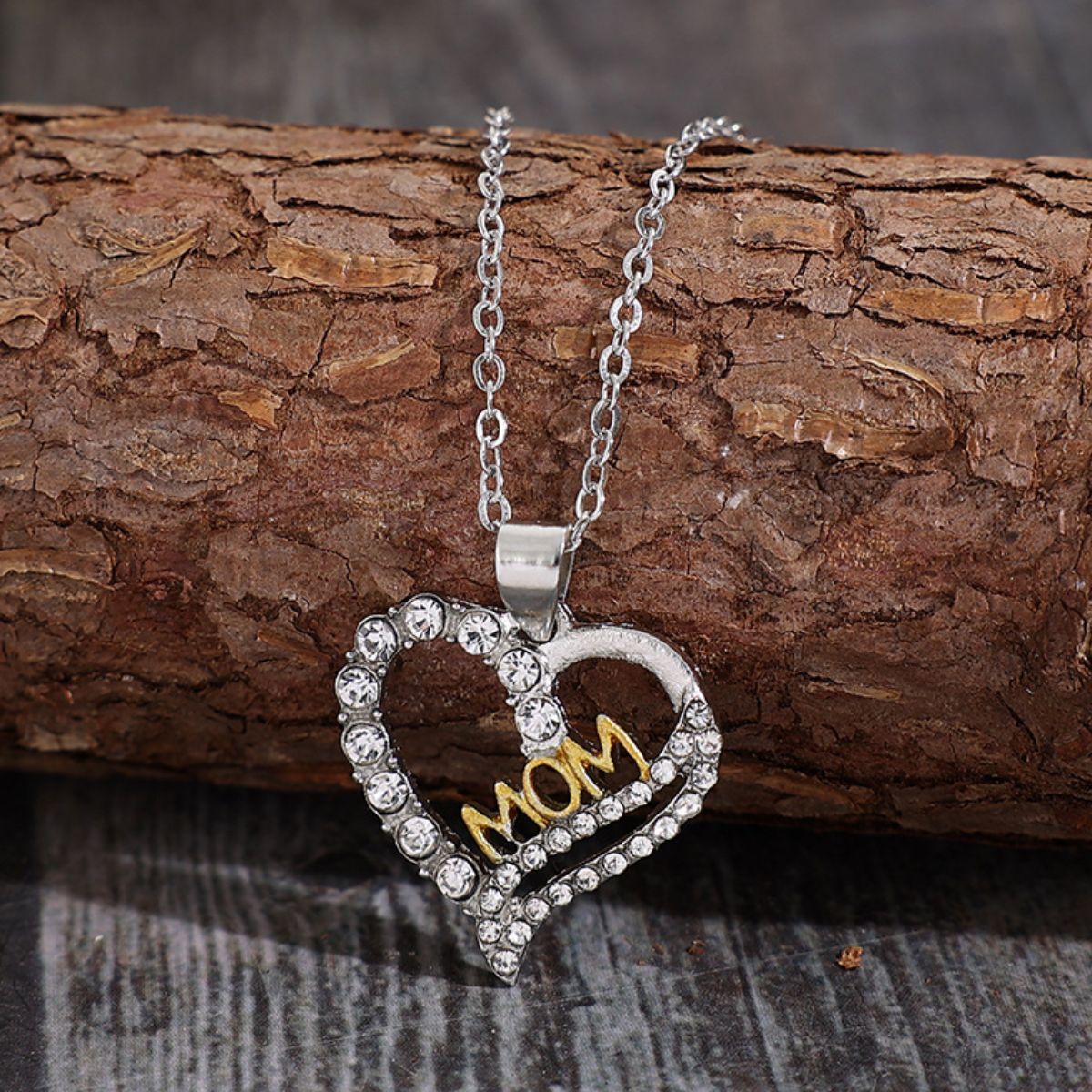 Collier pendentif coeur en alliage de zircon incrusté