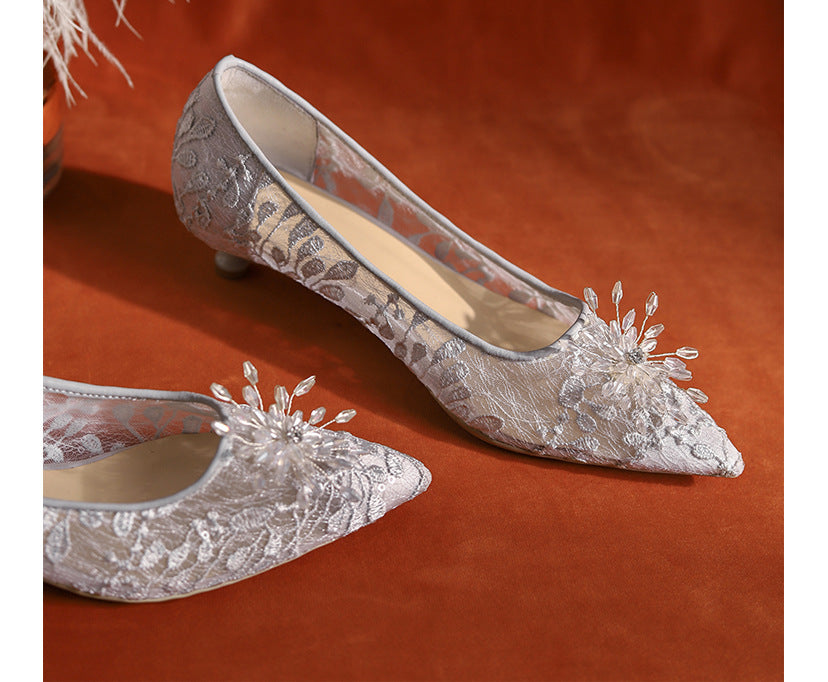 Chaussures de mariage plates blanches pour robe de mariée, chaussures à talons bas en cristal