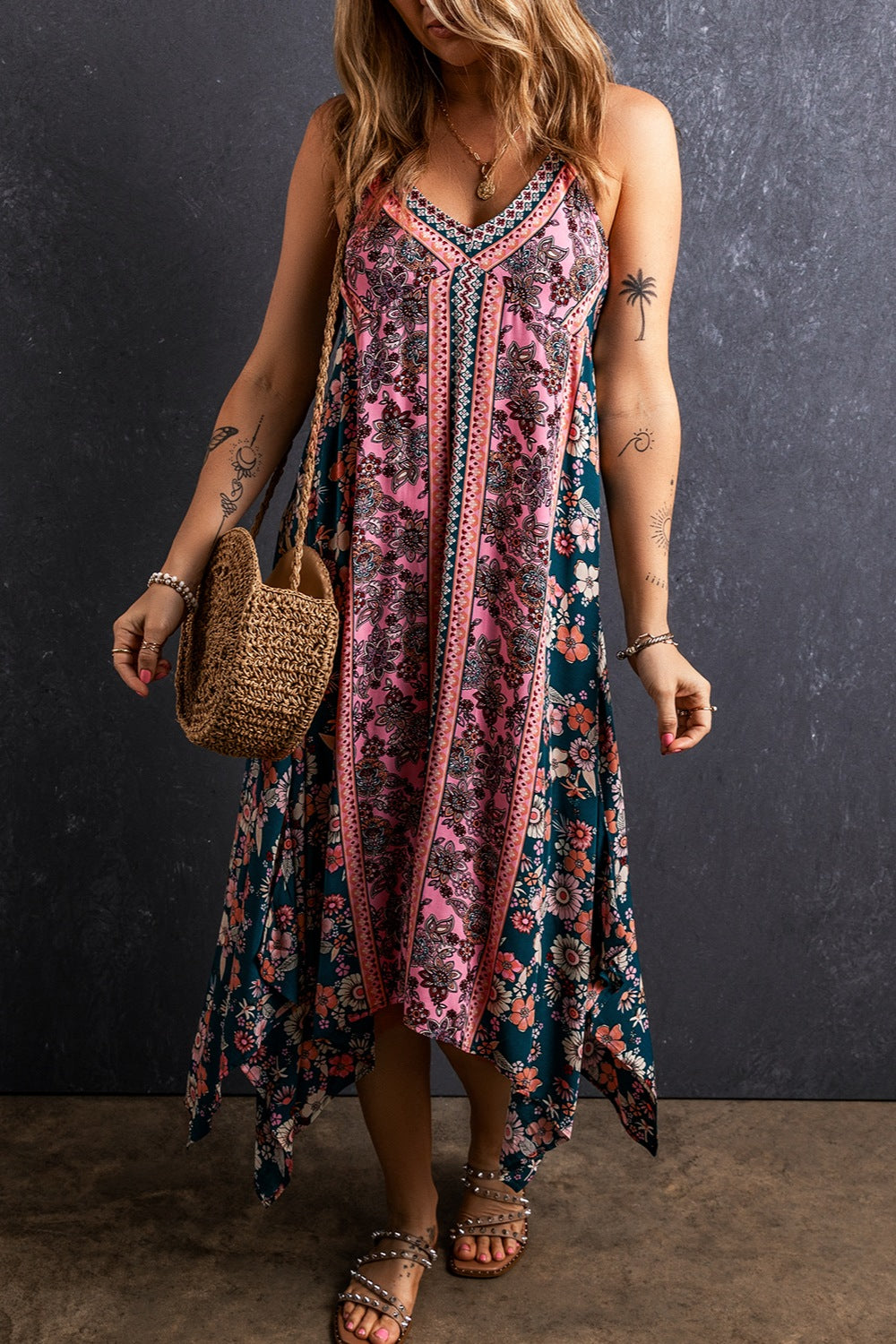 Vestido camisola midi con cuello en V estampado