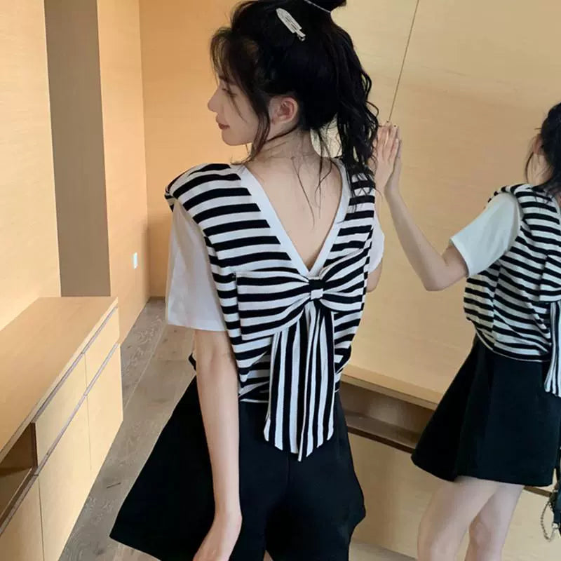 150.00kg plus Size Bow Striped V Neck Short-Sleeved T-shirt for Women Plus Size Ladies Loose False Two Pieces Stylish Niche Top