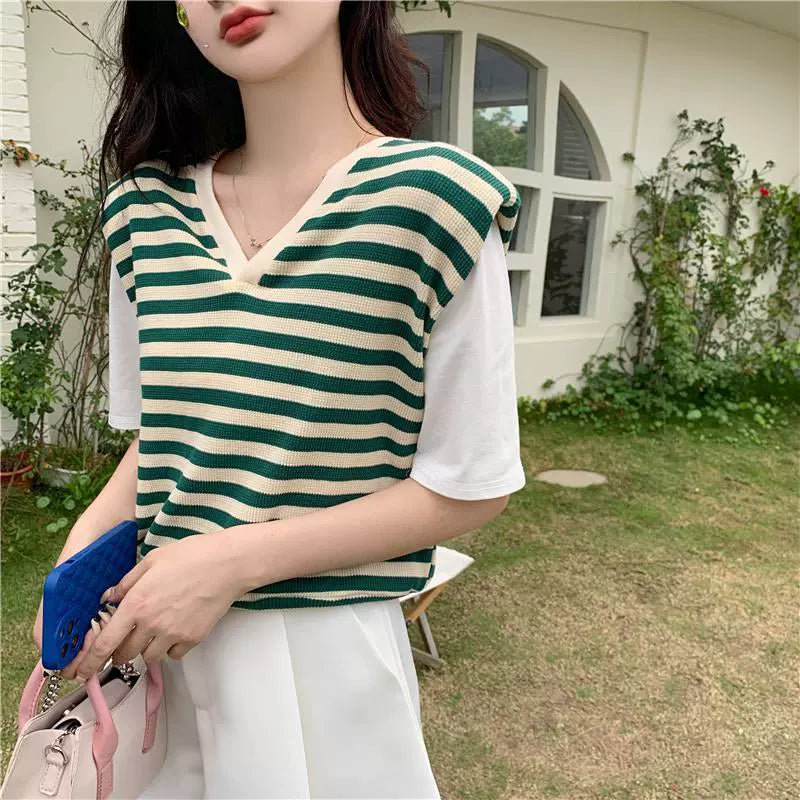 150.00kg plus Size Bow Striped V Neck Short-Sleeved T-shirt for Women Plus Size Ladies Loose False Two Pieces Stylish Niche Top