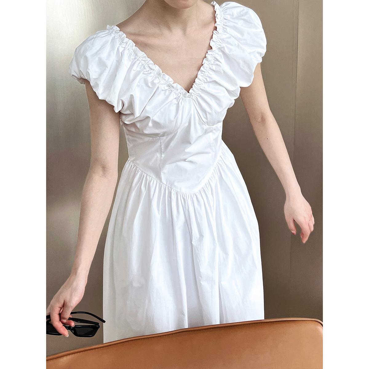 French Fitted Waist Backless V neck Dress Women Elegant High Grade Sleeveless Pleated Dress