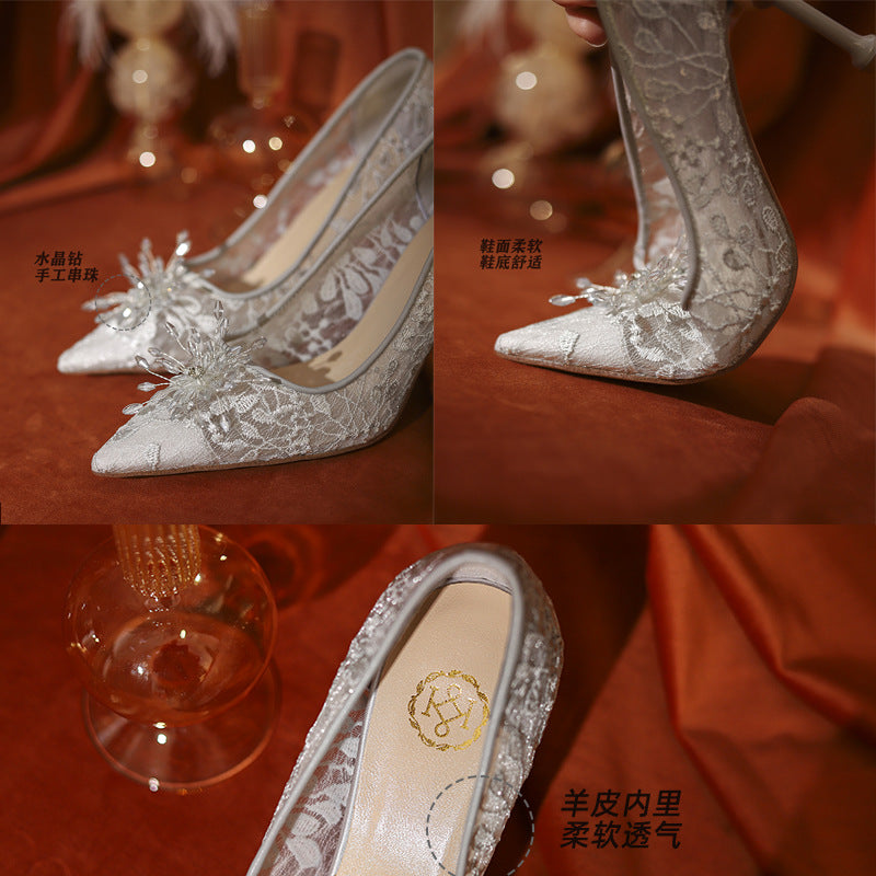 Chaussures de mariage plates blanches pour robe de mariée, chaussures à talons bas en cristal