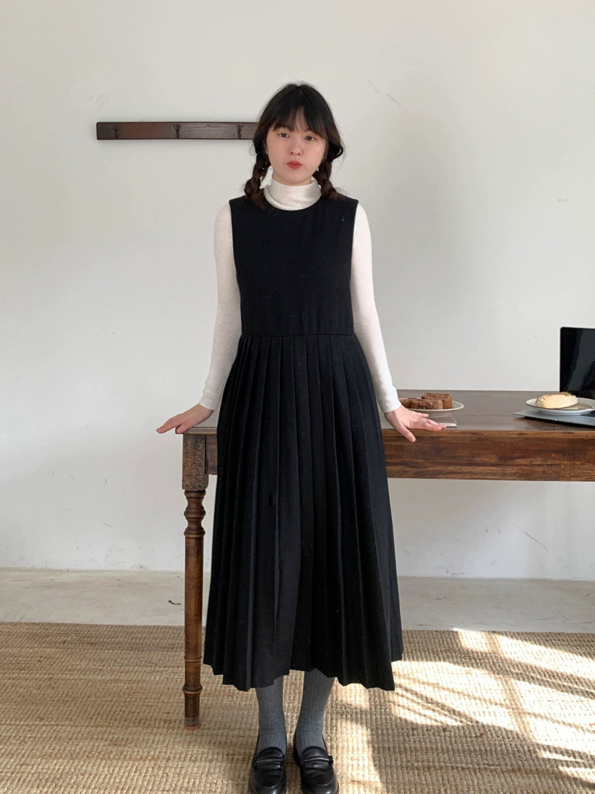 Joeng Wool Minimalist Vintage Pleated Vest Dress