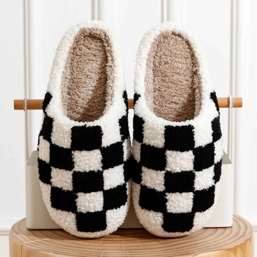 New Fuzzy Slippers Fashion Checker Indoor Embroidery Houseshoes Cozy Woman Winter Fluffy House Retro Checkered Print Shoes