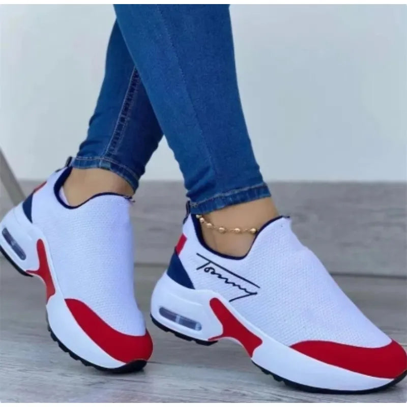 Chaussures de sport à semelle épaisse Muffin pour femmes, grande taille, à enfiler, à coussin d'air, paresseuses, nouvelle collection printemps et été 2024