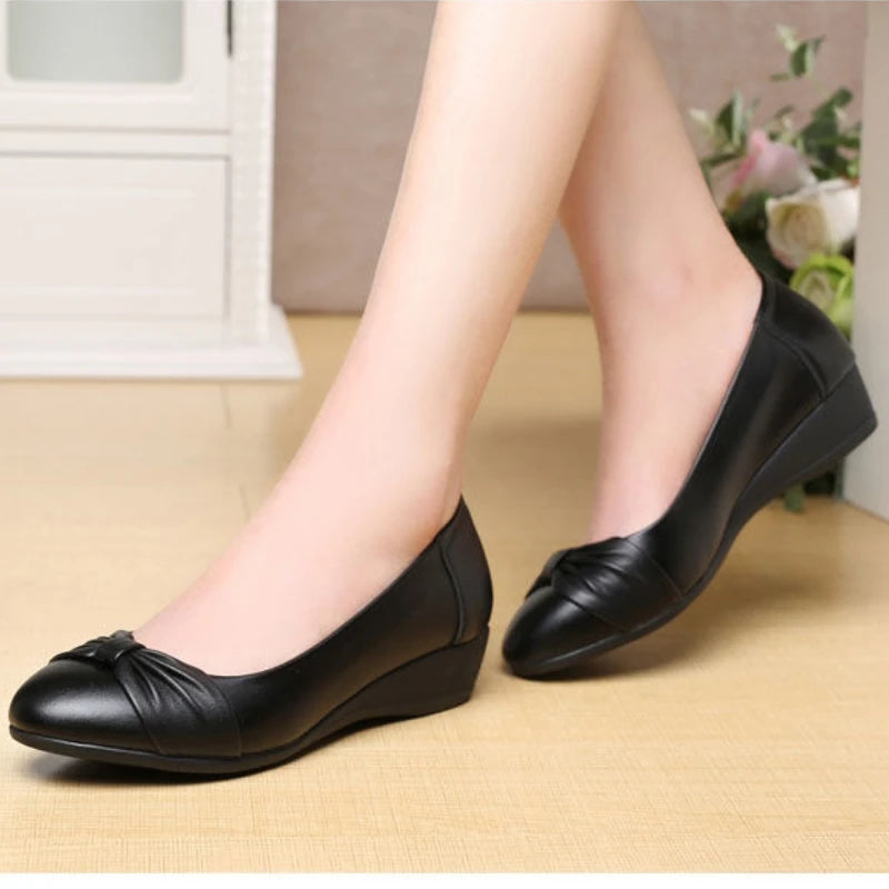 Women Flats Shoes Casual Light Comfortable Patent Leather Summer Lady Students 2023 New Fashion Outdoor Loafers Female