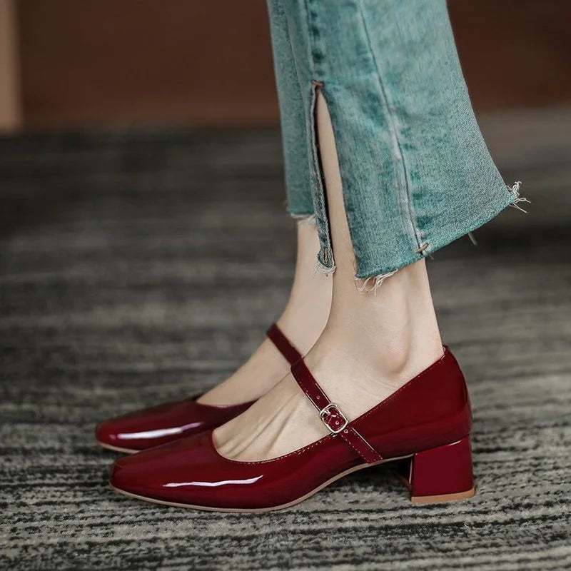 Nuevos zapatos Mary Jane rojos y negros para mujer, zapatos de vestir de tacón bajo de cuero de alta calidad, zapatos de mujer con punta cuadrada y hebilla poco profunda