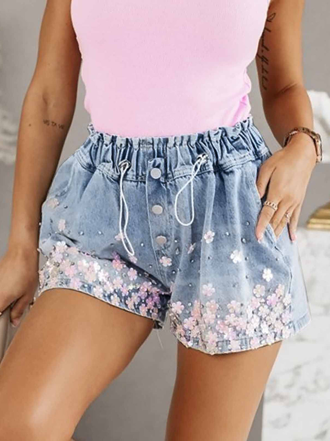 Shorts vaqueros con cordón y diamantes de imitación